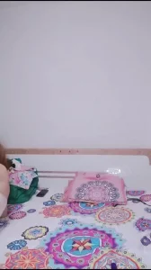 俩大奶熟女相互自慰3