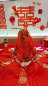 【全网首发】32岁的干姐再次结婚，新婚之夜把我叫到身边说：姐姐今晚最